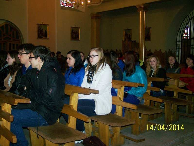 Ratują zabytkowe nagrobki w Izbicy Kujawskiej