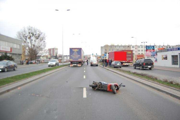 Śmierć 54 latka pod kołami tira