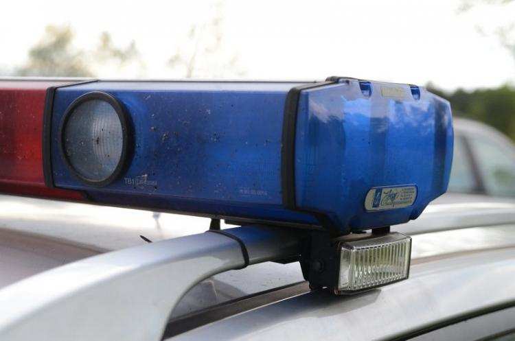 Zaatakowali stłuczoną butelką. Dwie osoby poszkodowane