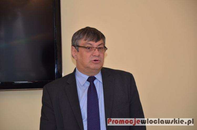 Fundacja SAMOTNA MAMA na powiecie. Zobacz na jaką pomoc możesz liczyć