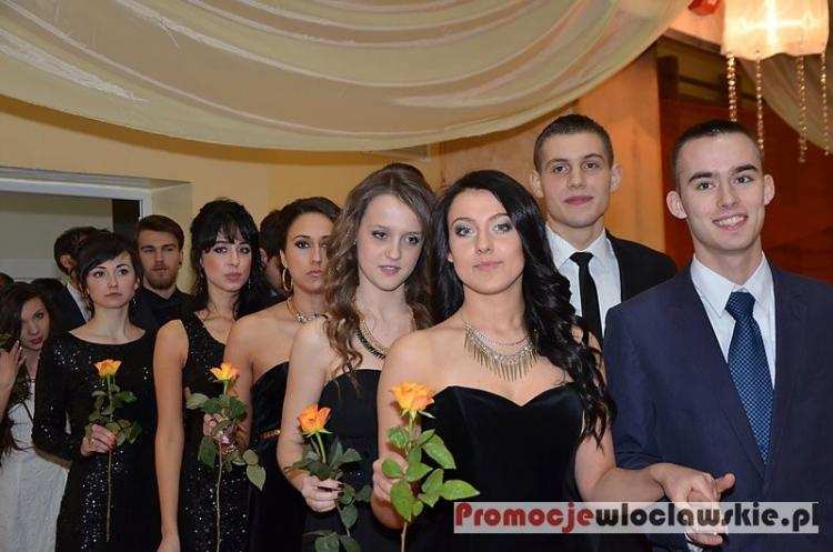Co to był za bal! Licealiści Baczyńskiego bawili się na studniówce [VIDEO]
