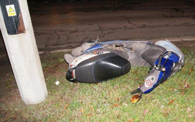 Wypadek motorowerzysty u zbiegu Zielnej i Kazimierza Wielkiego