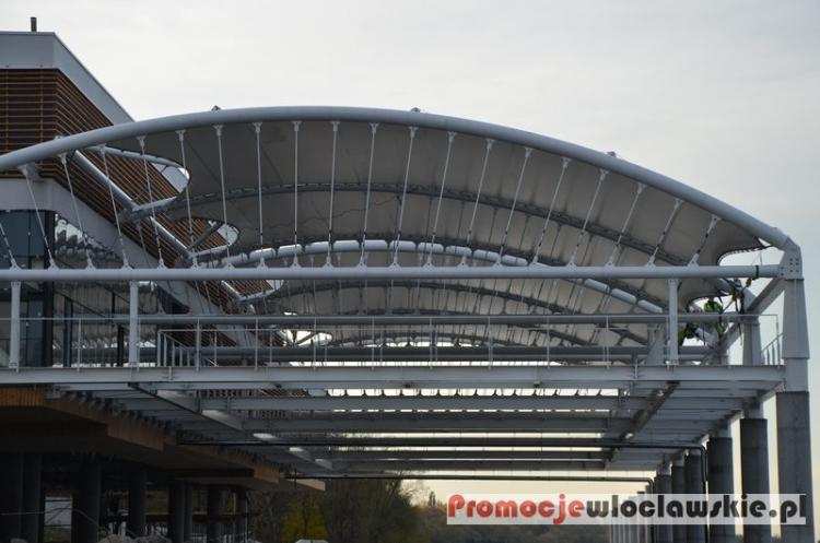 Zobacz, jak zmienia się Włocławek. Przystań na Wiśle rośnie w oczach