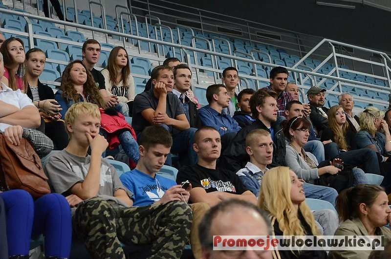 Międzynarodowy mecz bokserski Menchester - Włocławek cz. 1