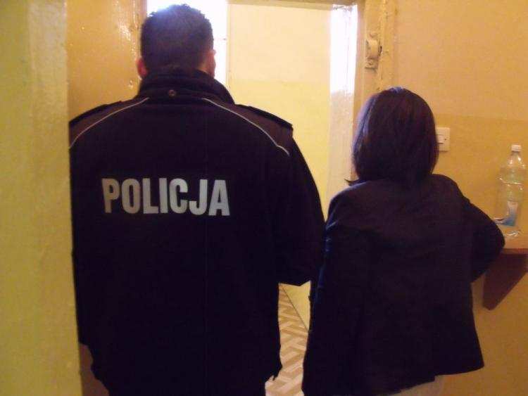 Pijana matka bawiła się w dyskotece a 4-miesięczne dziecko zostawiła bez opieki