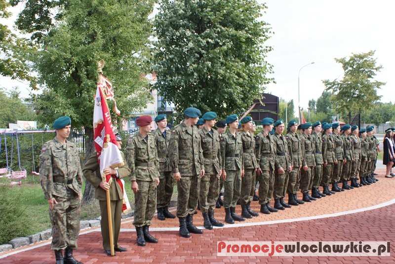 Włocławianie upamiętnili 74. rocznicę wybuchu II w.ś. cz. 1