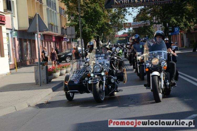 Zlot Motocykli w Choceniu - Parada we Włocławku - Video