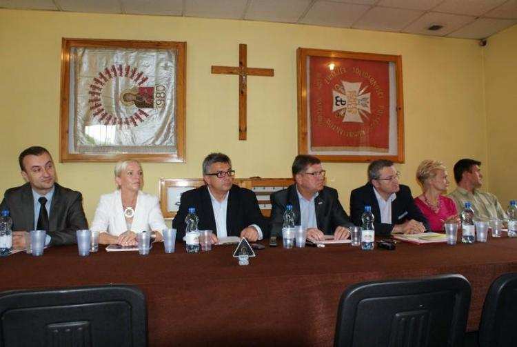 Ponad 14 tys. podpisów ws. odwołania prezydenta Włocławka Andrzeja Pałuckiego