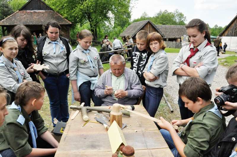 Majówka z folklorem - Kłóbka 2013