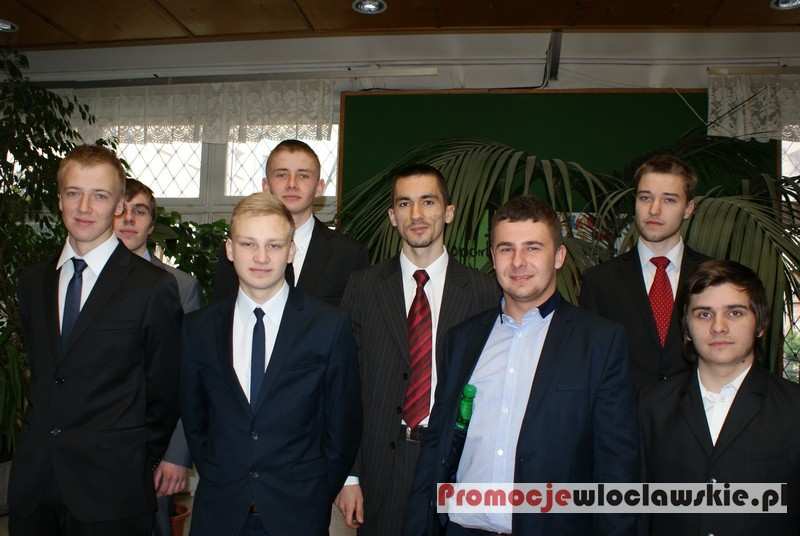 IV LO we Włocławku przed maturą z języka polskiego.