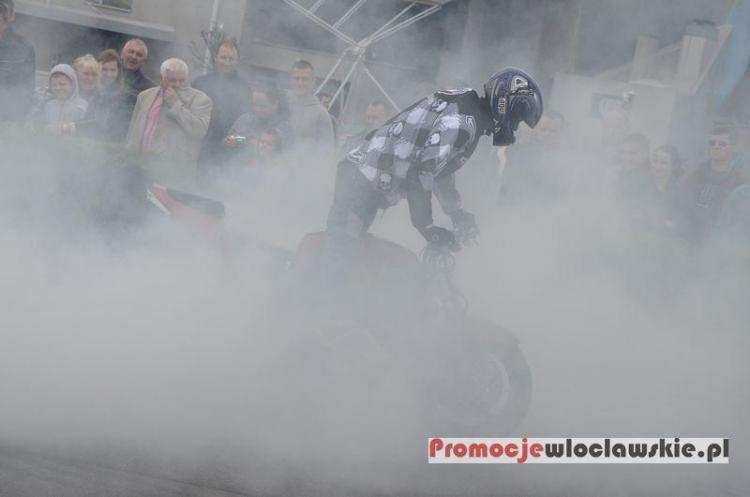 Motostarter przy Hali Mistrzów we Włocławku - Video