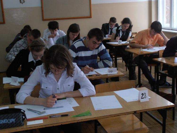 VIIII KUJAWSKI KONKURS MATEMATYCZNY DLA GIMNAZJALISTÓW  W „L Z K” 
