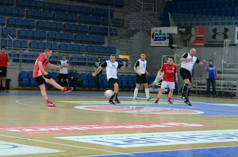 PRACOWNIA PSYCHOLOGICZNA DOMINIKA KOSIOREK-GÓRECKA - mistrz XVI edycji Vacuum Tech Futsal Ligi