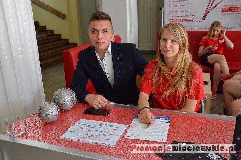 Wakacyjne Targi Pracy i Dzień Otwarty Zespołu Szkół Technicznych we Włocławku