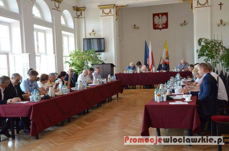 Pieniądze dla gmin. Starostwo Powiatowe we Włocławku udzieliło pomocy finansowej