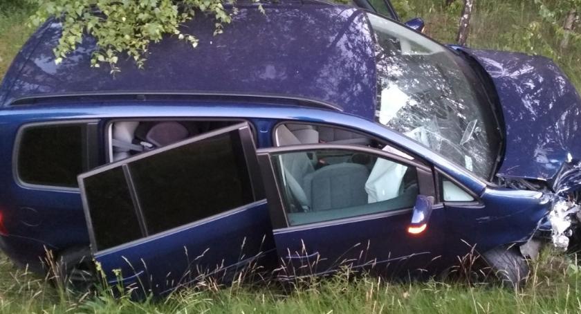 Zderzenie dwóch samochodów. Trzy kobiety trafiły do szpitala [FOTO]