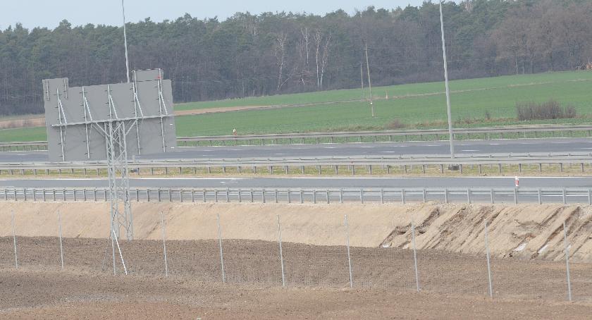 Pożar TiRa przewożącego węgiel na autostradzie A1 pod Włocławkiem