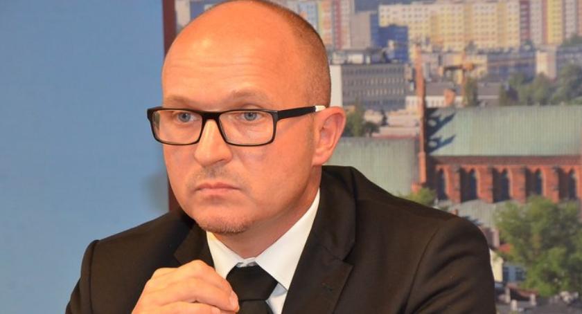 Pensja Prezydenta Włocławka ostro w dół? Radni komentują