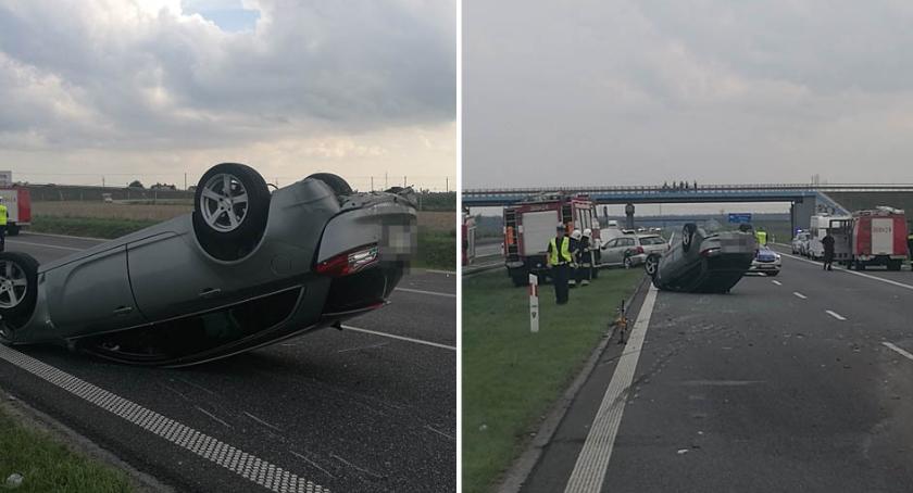 Kraksa na autostradzie A1 pod Włocławkiem. 8 osób trafiło do szpitala [FOTO]