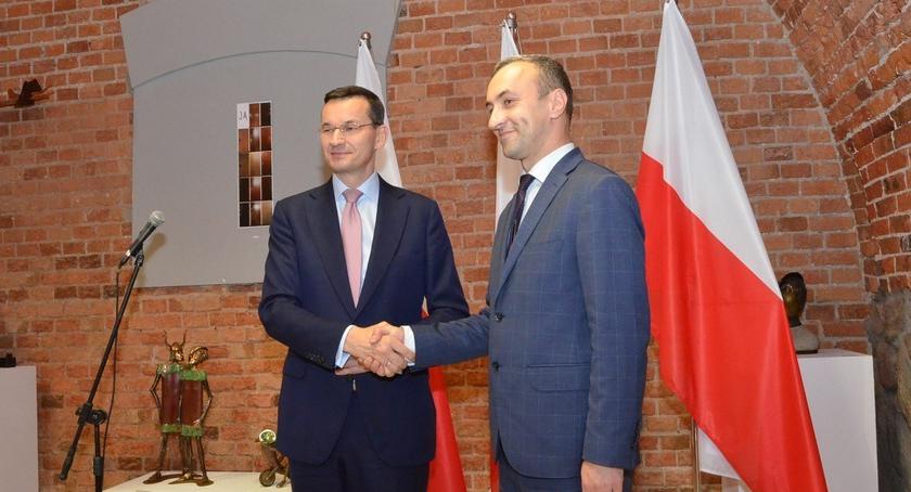 Premier Mateusz Morawiecki we Włocławku. Poparł Jarosława Chmielewskiego [VIDEO]