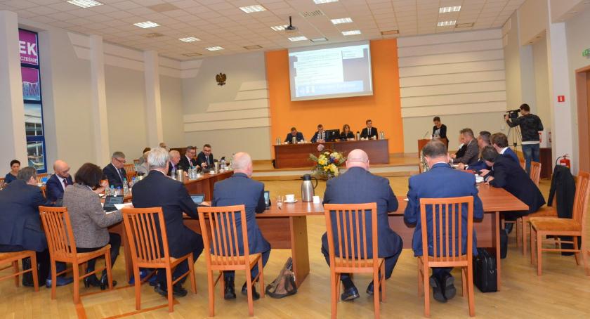 Ile będzie zarabiał Prezydent Włocławka? Za nami II Sesja Rady Miasta Włocławek