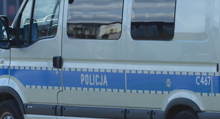 Niesprawny autokar w regionie zatrzymany przez drogówkę