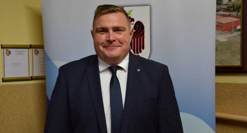 II sesja Rady Powiatu we Włocławku. Ile zarabiać będzie starosta włocławski Roman Gołębiewski?