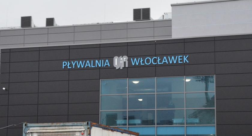 Basen Delfin we Włocławku po przebudowie. Zobaczcie jak wygląda [ZDJĘCIA, VIDEO]