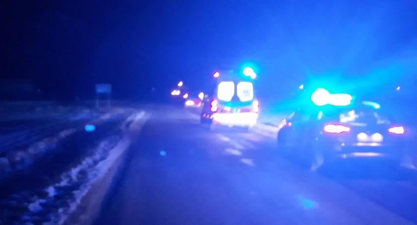 Śmiertelny wypadek w Borzyminie w powiecie rypińskim. 18-latek potrącił pieszego [FOTO]