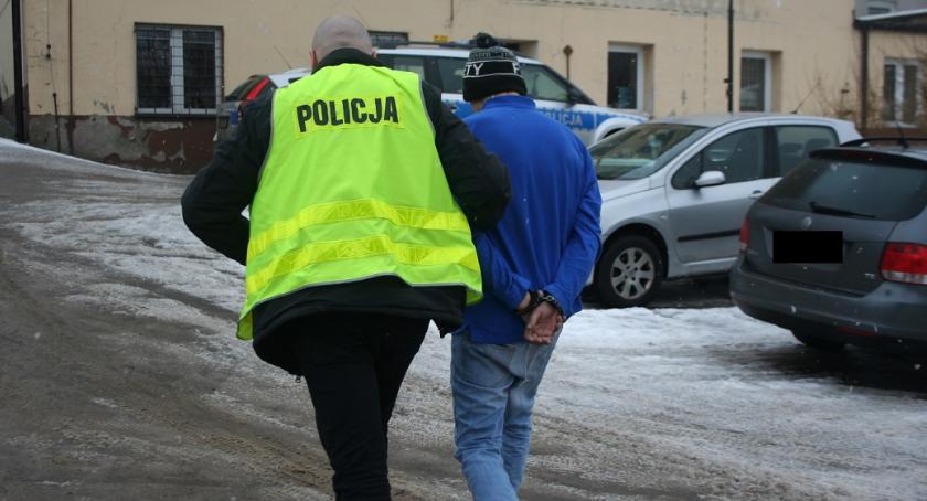 Pracownik oszukał właściciela stacji paliw w powiecie rypińskim na 100 tys. [FOTO]