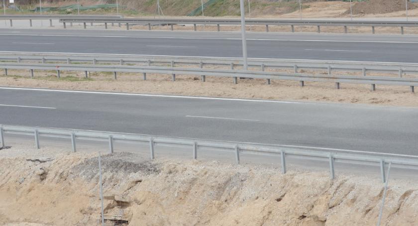 Poważny wypadek na A1 w Gminie Kowal. Pasażerowie trafili do szpitala