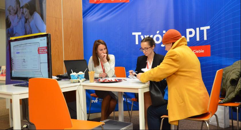 Urząd Skarbowy we Włocławku pomaga rozliczyć PIT