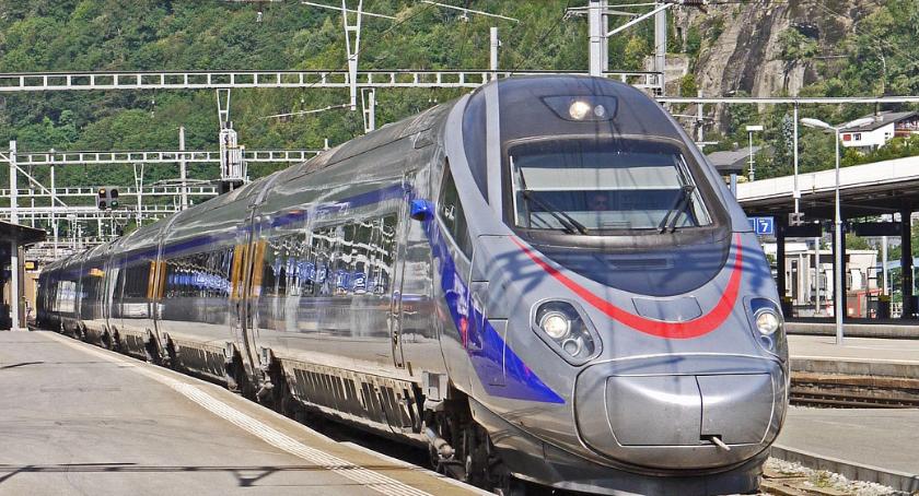 Superszybka kolej we Włocławku. 250 km/h nad morze