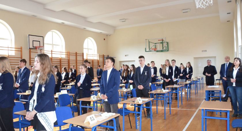 Egzamin gimnazjalny we Włocławku: Długosz [ZDJĘCIA]