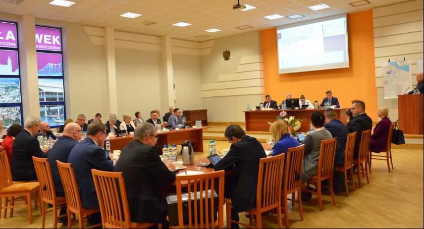 Włocławek bierze 30 milionów kredytu. To nie koniec