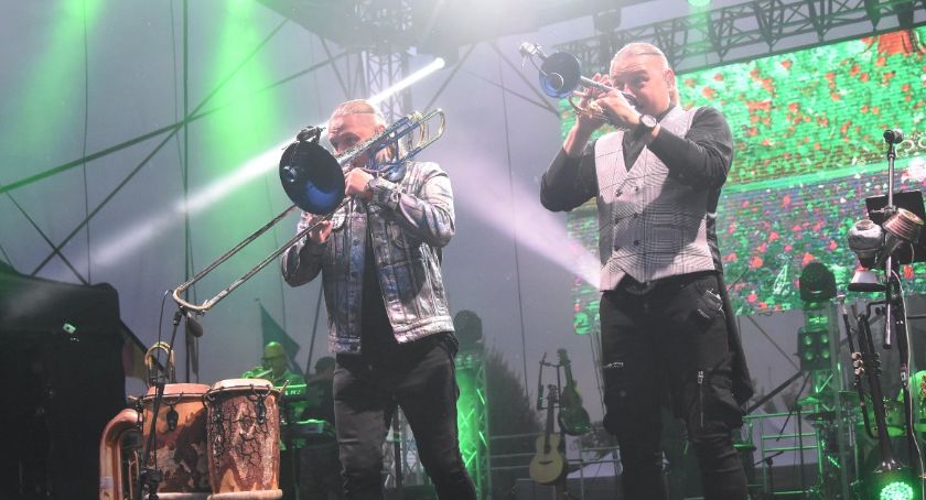 Święto Powiatu Włocławskiego 2019 w Kruszynie: Golec uOrkiestra