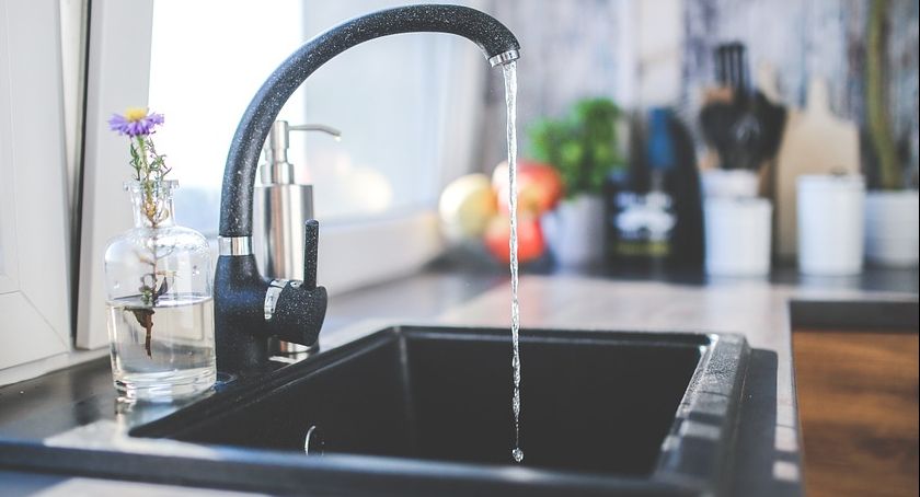 Co z wodą pod Włocławkiem? Sanepid wydał komunikat