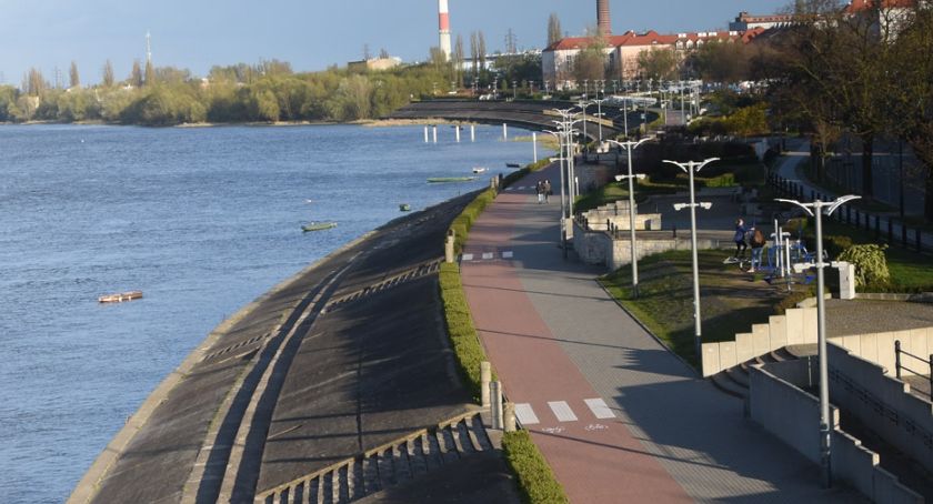 Letni Bulwar 2019 we Włocławku. Będzie żonglowanie nożami, pochodniami i nie tylko