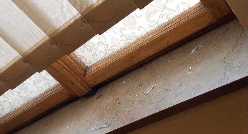 Atak na biuro polityków PiS we Włocławku? Co na to policja?