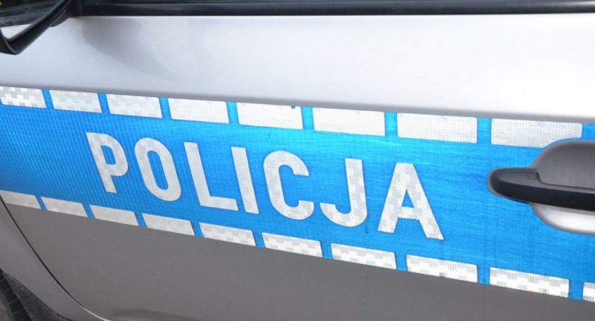 21-latek zabawił się w hotelu. Powybijał szyby i zdewastował pokój. Straty to kilkanaście tysięcy