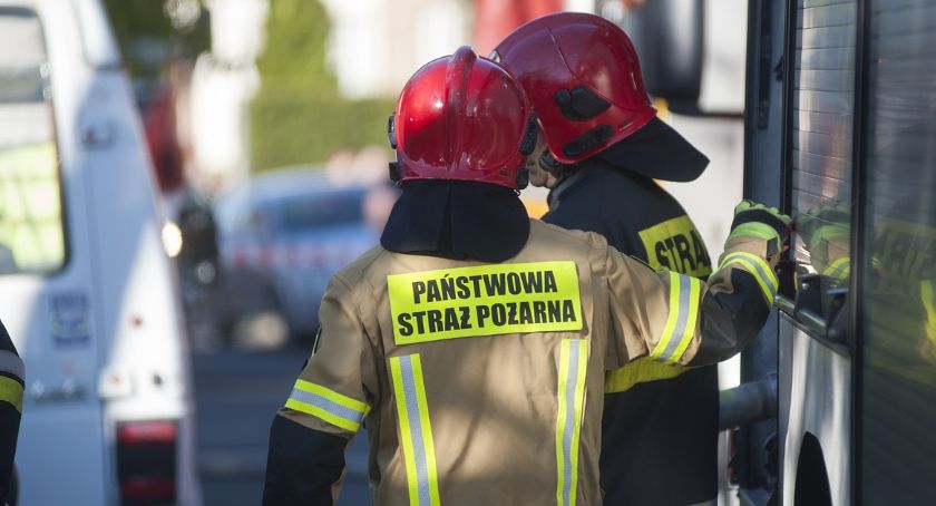 Pożar mebli przy ulicy Starodębskiej we Włocławku. To podpalenie