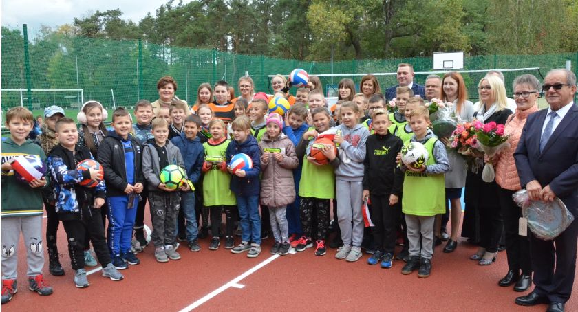 Boisko z dofinansowaniem z Ministerstwa Sportu w Smólniku Gmina Włocławek