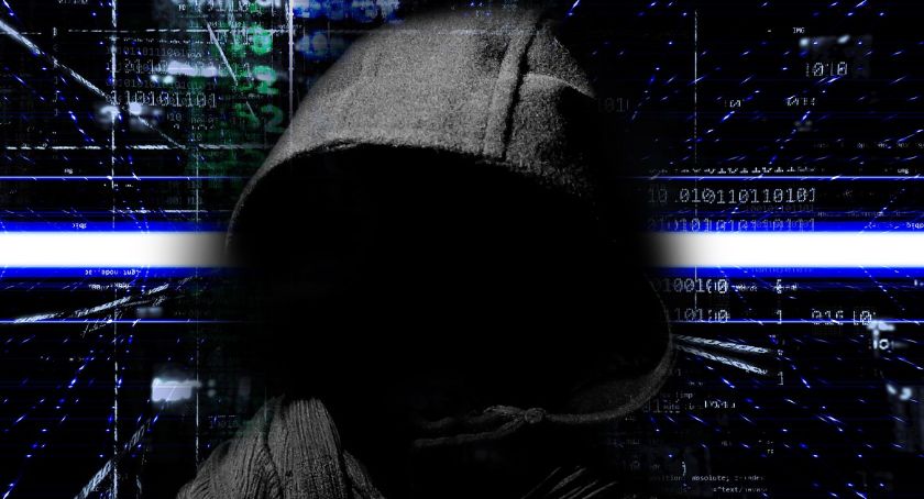 Alarm BRAVO-CRP w całej Polsce. Premier wprowadził stopień zagrożenia terrorystycznego w cyberprzestrzeni