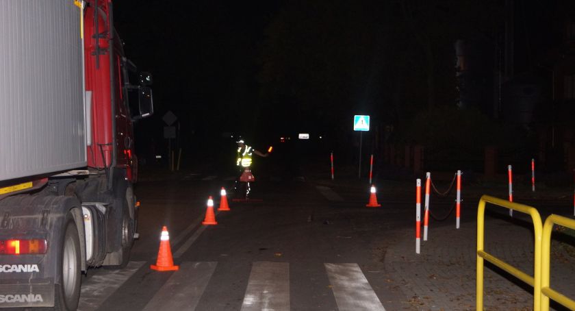 Potrącenie 11 latki w Łowiczku. Sprawca uciekł