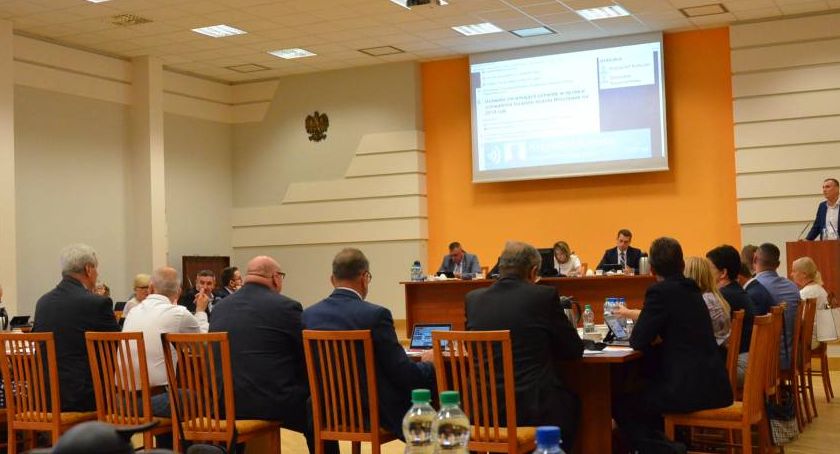 Zmienią się granice Włocławka? Co z rondem Bartłomieja Kołodzieja i wymiarem godzin nauczycieli?