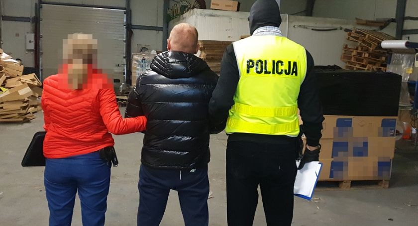Nielegalna fabryka papierosów w centrum  Włocławka zlikwidowana