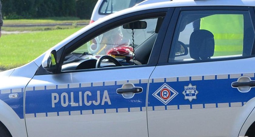 Zderzenie samochodów w Brześciu Kujawskim. W autach podróżowało 7 osób