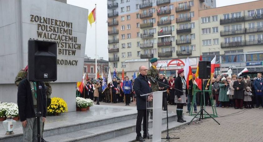 Święto Niepodległości 2019 we Włocławku. Przemaszerują ze 100 metrową flagą