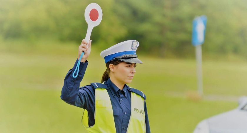 Policjantka w ciąży ratowała pieszego we Włocławku