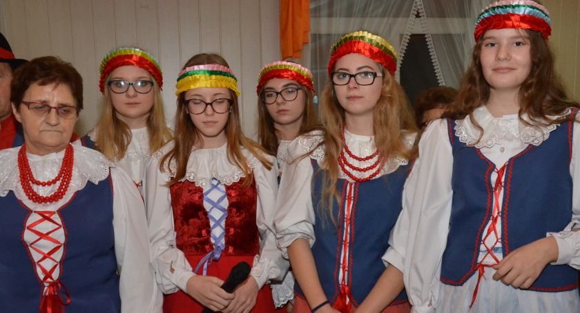 Koncert pieśni patriotycznych Zespołu Folklorystycznego Smólnik 
